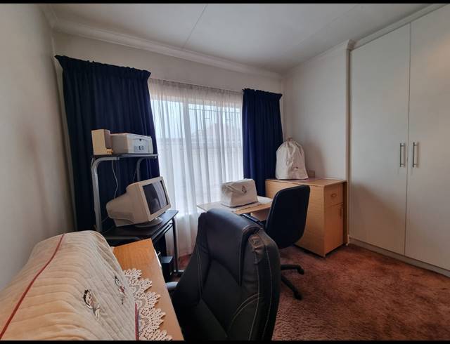 3 BEDROOM TOWNHOUSE FOR SALE IN ARCON PARK